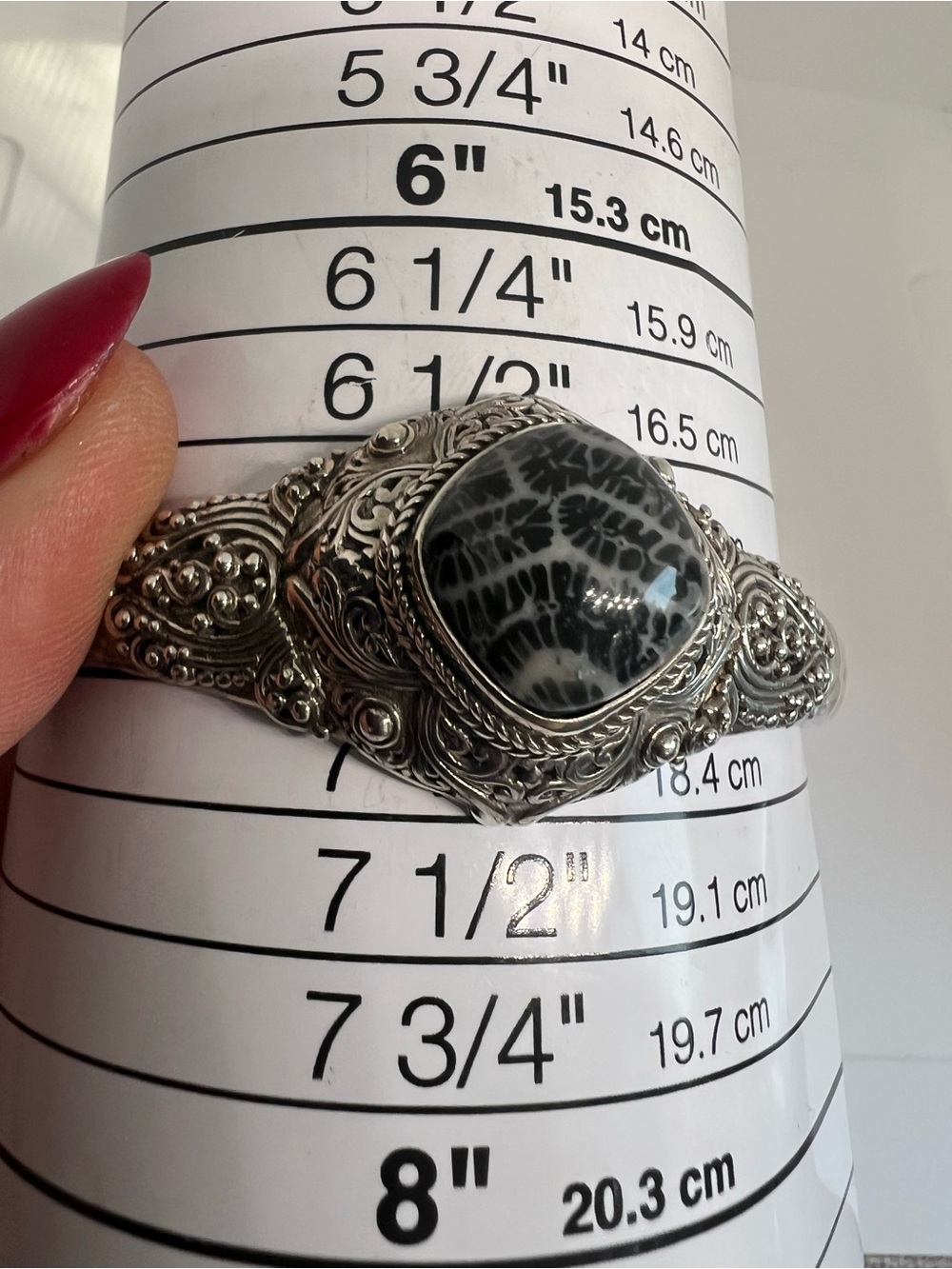 SARDA Ornate Sterling Silver Statement Cuff Bracelet with Black & White Stone - Picture 7 of 15